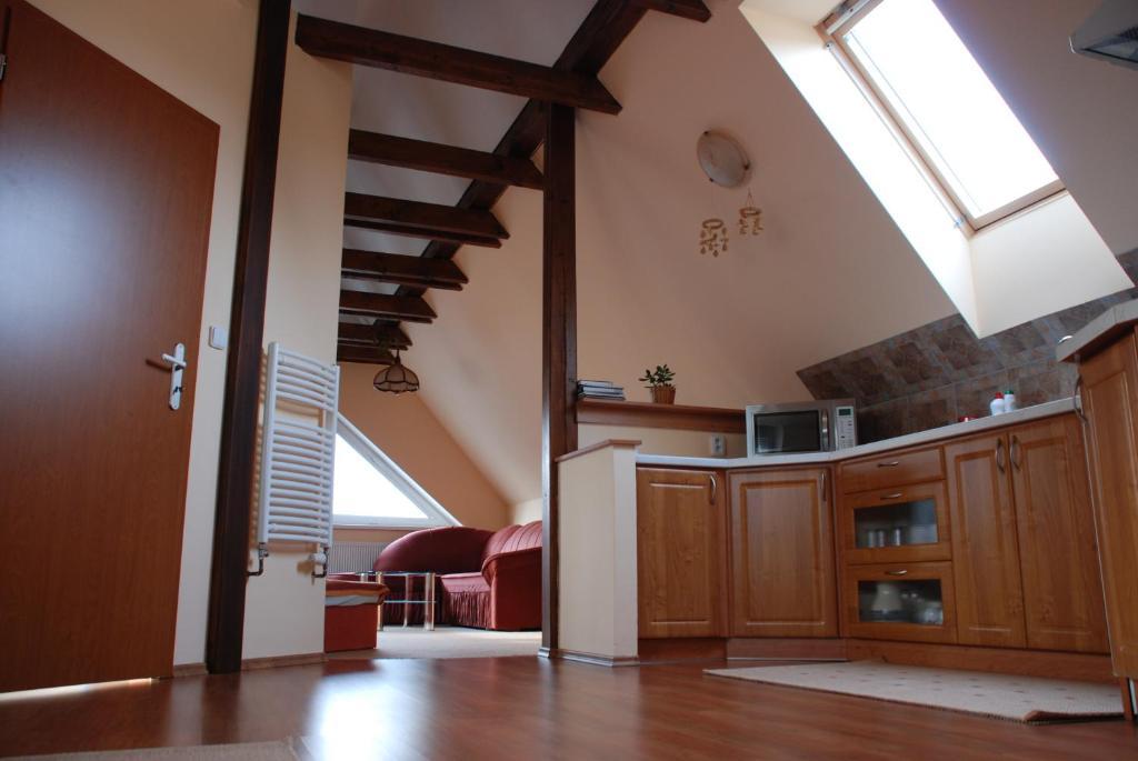Appartement Apartman Koi à Veltrusy Extérieur photo