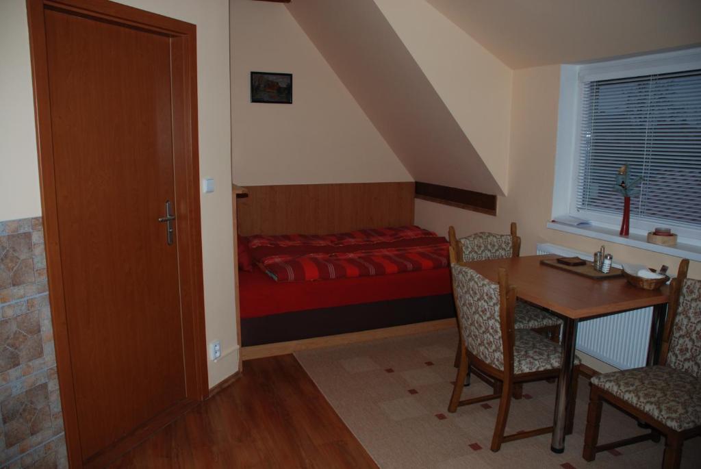 Appartement Apartman Koi à Veltrusy Extérieur photo